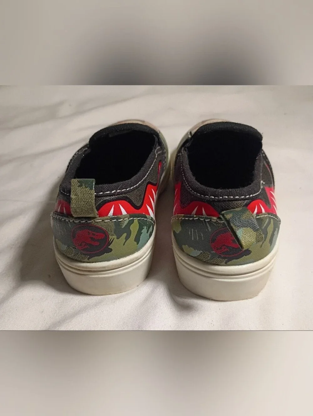 Jurassic World Toddler Boys Camo T-Rex Slip On Sneakers Size 8 Target